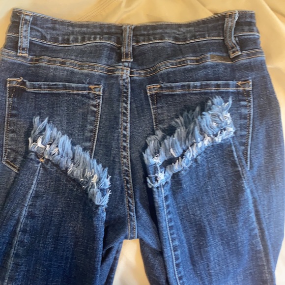 KanCan Dark Distressed Fringe Ankle Skinny Jeans Sz. 5 (26) EUC - Picture 9 of 11